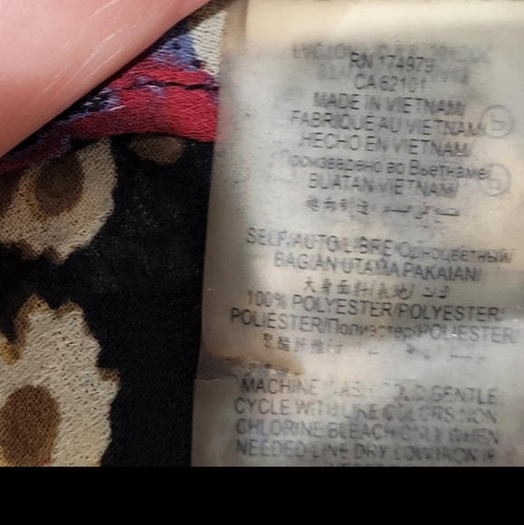 BCBGeneration Womens SZ Lg. Mult pattern sheer wrap top statement sleeves boho - Picture 7 of 8